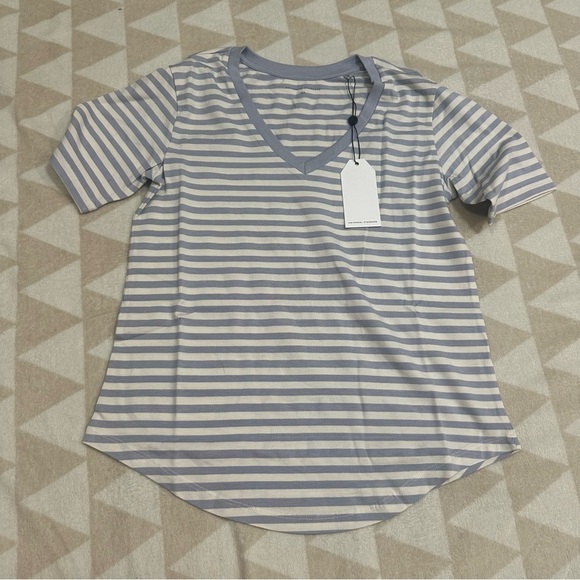 Universal standard striped vrex tee shirt bone white/aleutian - Picture 1 of 3